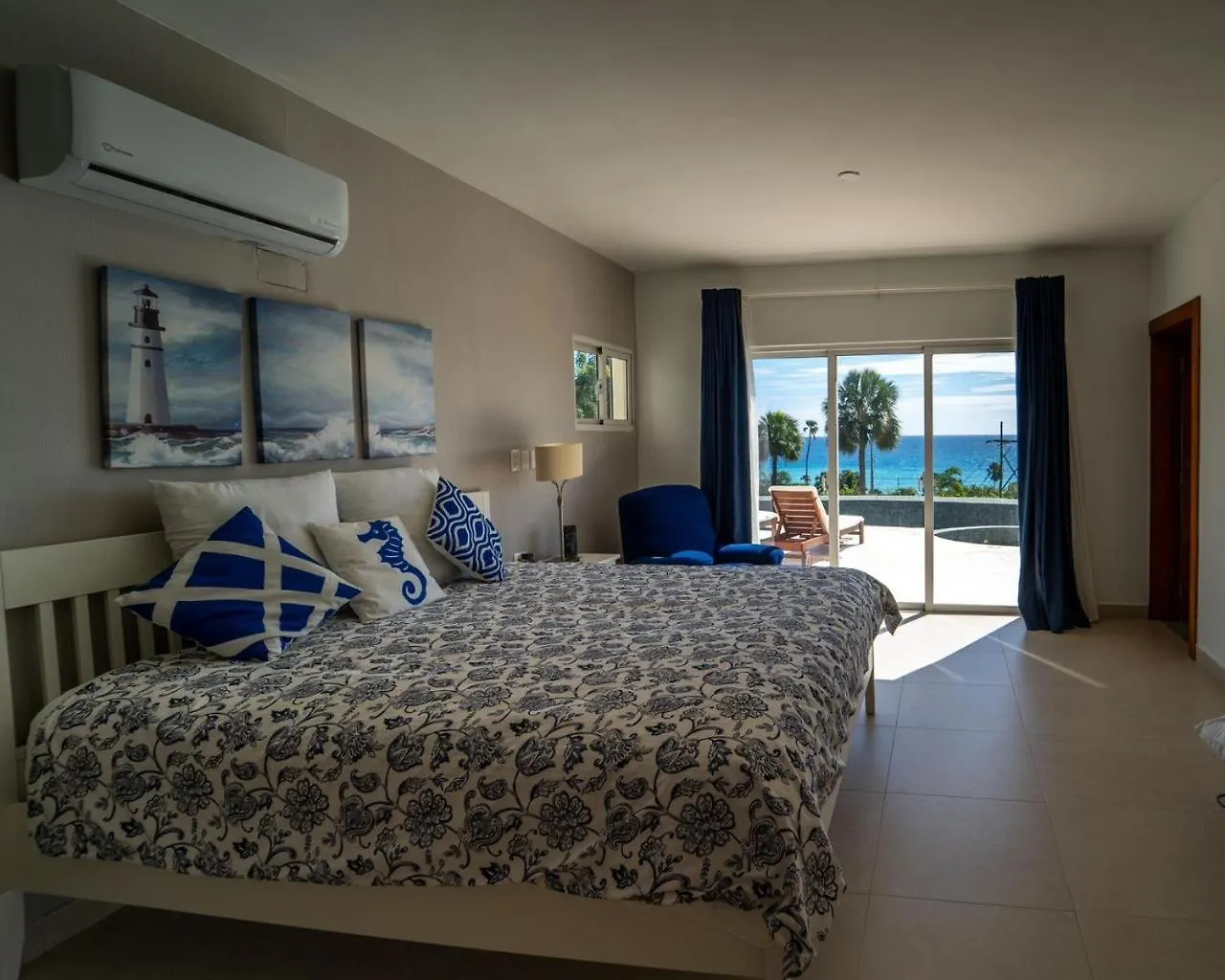 Luxury Oceanfront Villa With Heated Pool, Jacuzzi, Ac, Bbq, Starlink Wi-Fi, Chef'S Kitchen, Staff Included, Mountain Views, Near El Quemaito, San Rafael, And Los Patos Beach Barahona Repubblica Dominicana