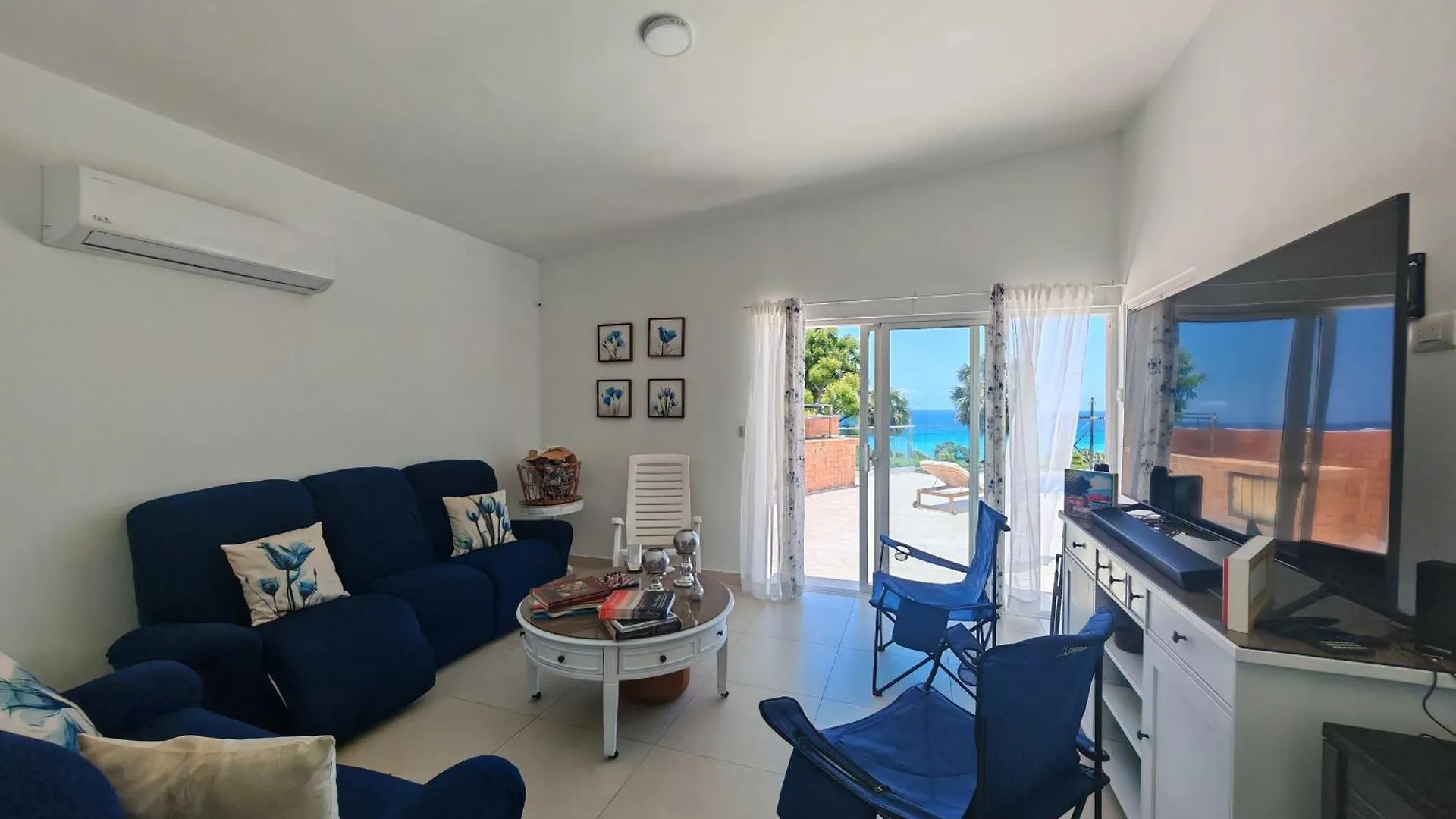 Luxury Oceanfront Villa With Heated Pool, Jacuzzi, Ac, Bbq, Starlink Wi-Fi, Chef'S Kitchen, Staff Included, Mountain Views, Near El Quemaito, San Rafael, And Los Patos Beach Barahona