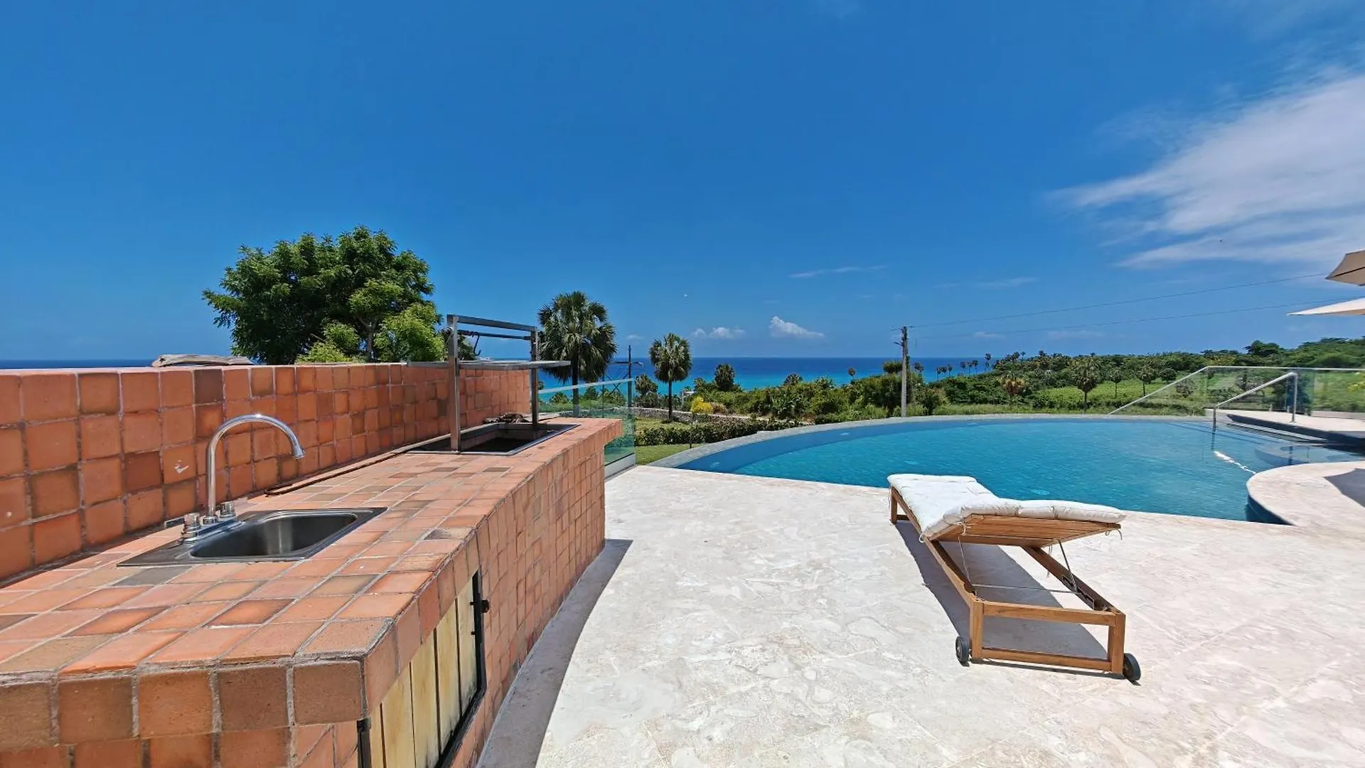 Luxury Oceanfront Villa With Heated Pool, Jacuzzi, Ac, Bbq, Starlink Wi-Fi, Chef'S Kitchen, Staff Included, Mountain Views, Near El Quemaito, San Rafael, And Los Patos Beach Barahona Repubblica Dominicana