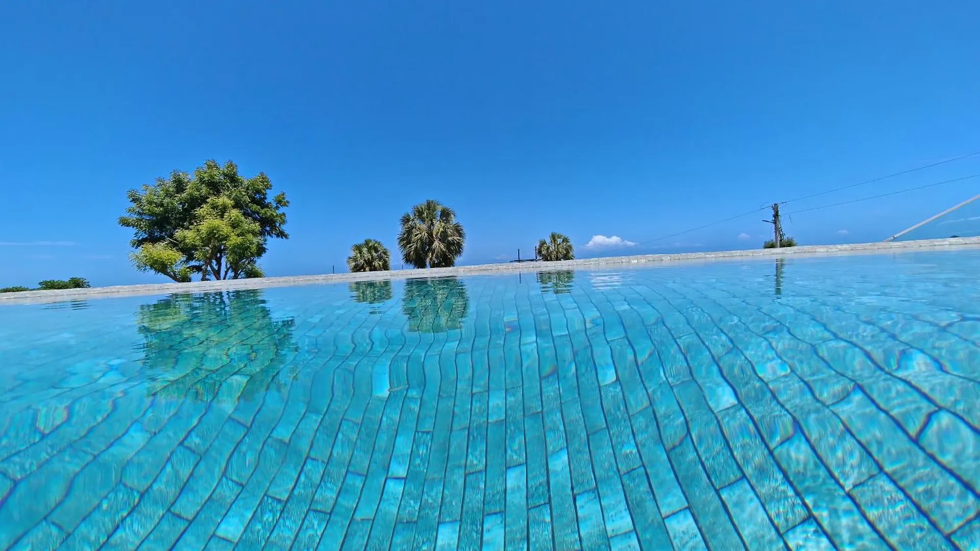 Luxury Oceanfront Villa With Heated Pool, Jacuzzi, Ac, Bbq, Starlink Wi-Fi, Chef'S Kitchen, Staff Included, Mountain Views, Near El Quemaito, San Rafael, And Los Patos Beach Barahona Repubblica Dominicana