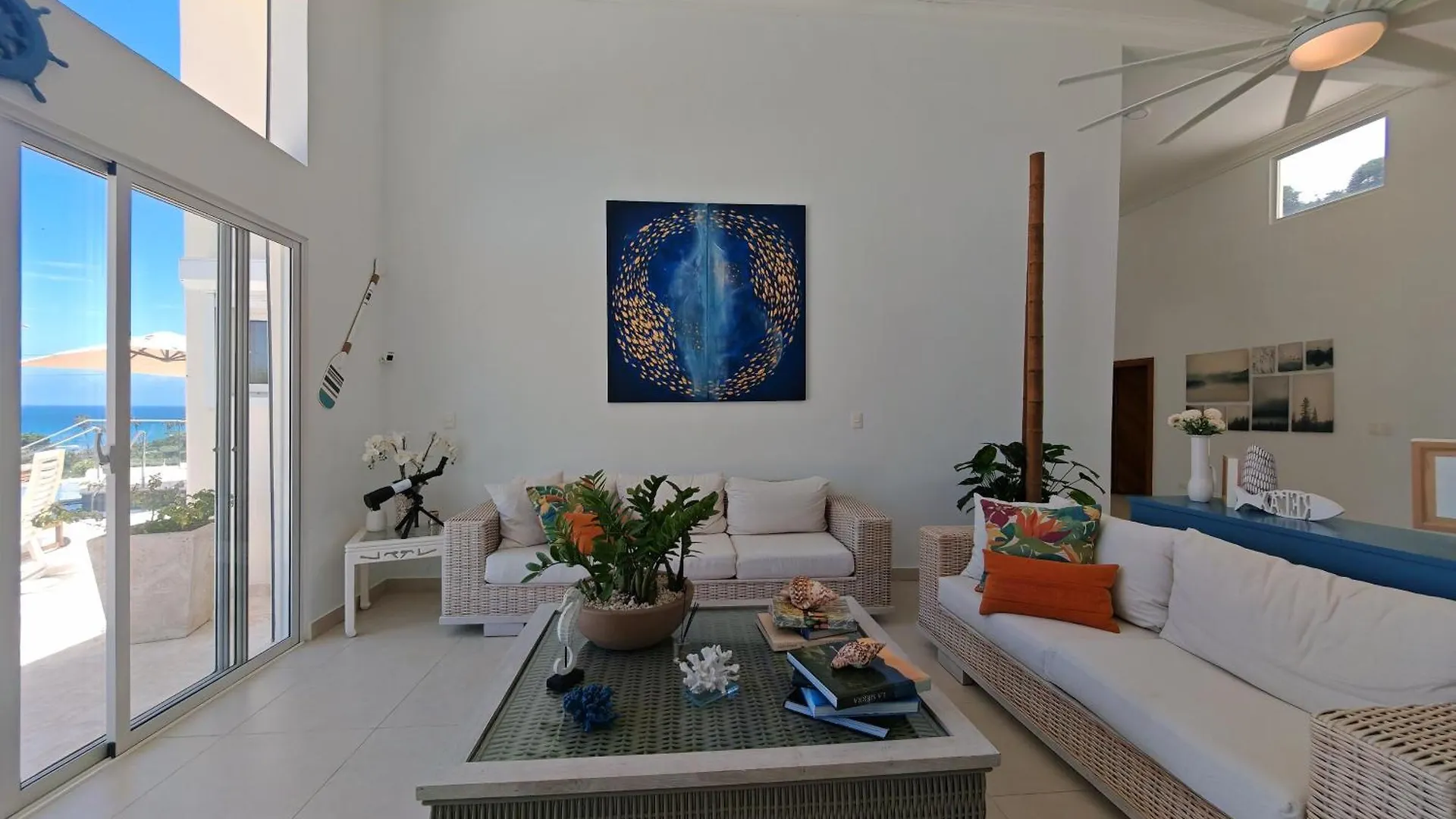 Luxury Oceanfront Villa With Heated Pool, Jacuzzi, Ac, Bbq, Starlink Wi-Fi, Chef'S Kitchen, Staff Included, Mountain Views, Near El Quemaito, San Rafael, And Los Patos Beach Barahona